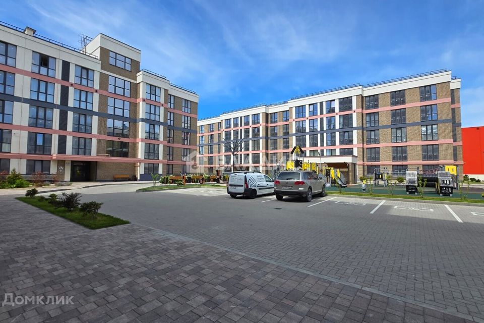 Продаётся 1-комнатная квартира, 58.05 м²