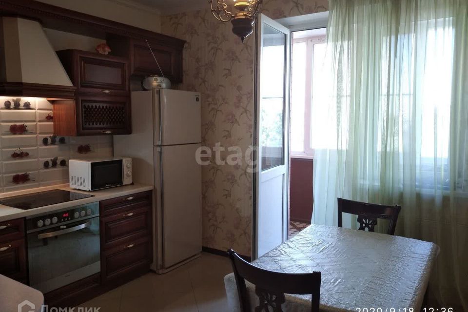 Продаётся 1-комнатная квартира, 55 м²