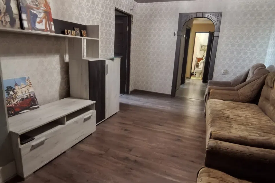 Продаётся 3-комнатная квартира, 51.7 м²