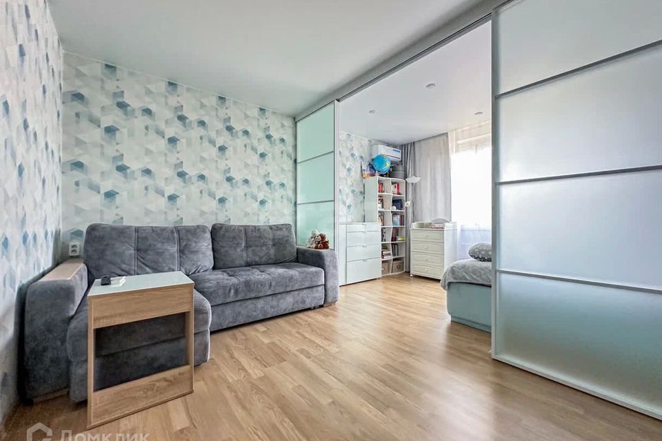 Продаётся 1-комнатная квартира, 50.3 м²