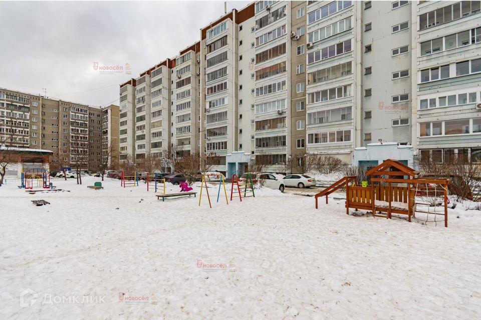 Продаётся 4-комнатная квартира, 82 м²