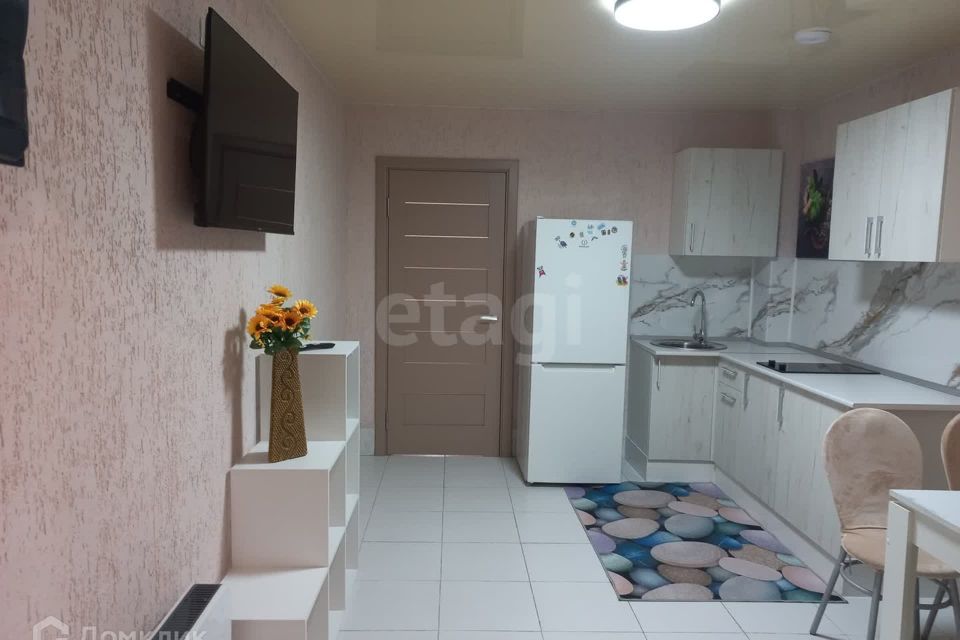 Продаётся 3-комнатная квартира, 62 м²