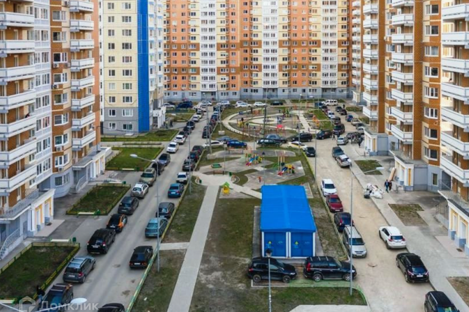Сдаётся 1-комнатная квартира, 42 м²