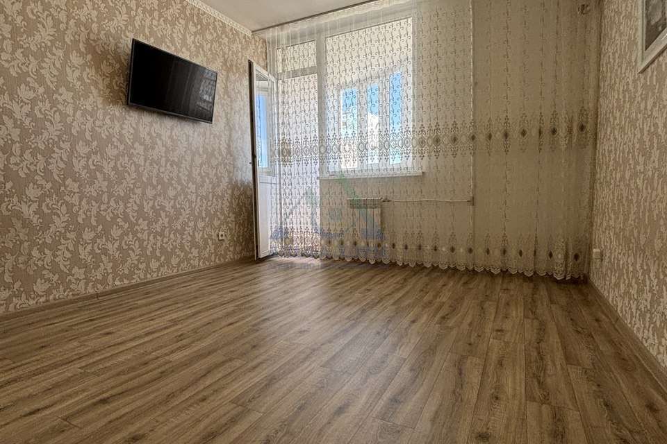 Продаётся 1-комнатная квартира, 36.8 м²