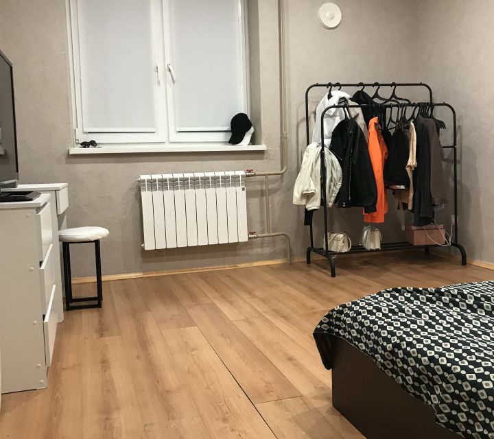 Продаётся 2 комнаты в 3-комн. квартире, 14.3 м²
