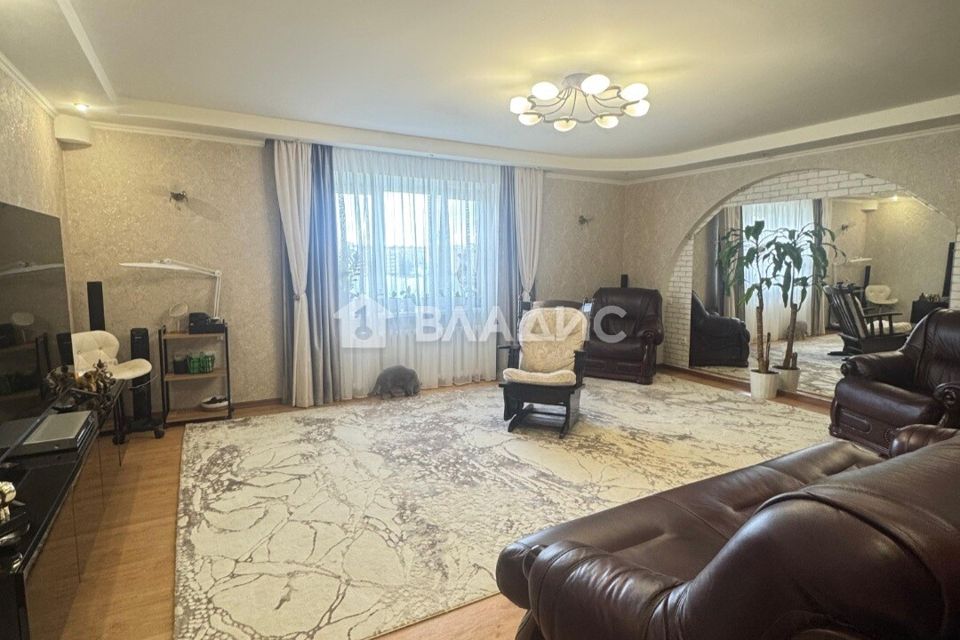 Продаётся 3-комнатная квартира, 92 м²