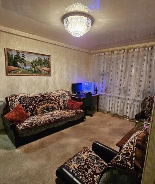 Продаётся 3-комнатная квартира, 40.7 м²
