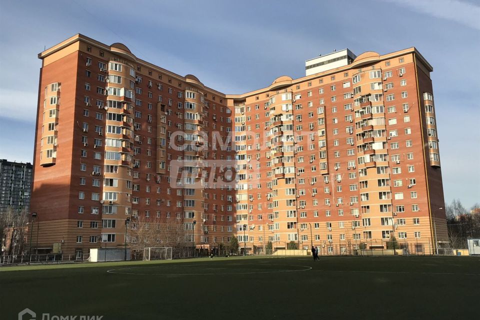 Продаётся 2-комнатная квартира, 66.7 м²
