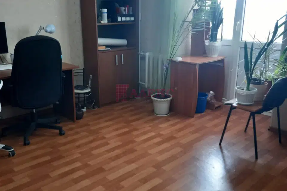 Продаётся 1-комнатная квартира, 62 м²