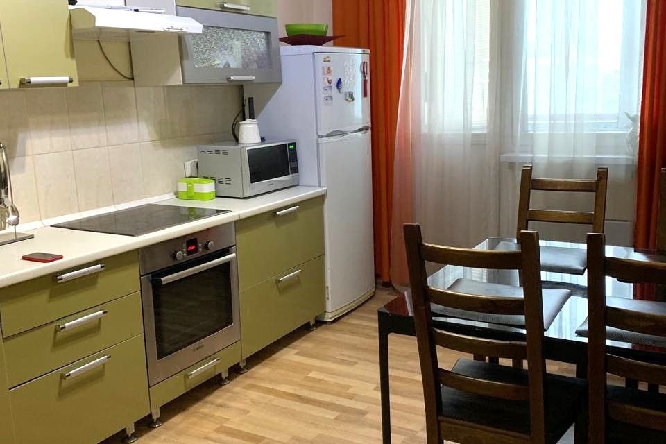 Продаётся 3-комнатная квартира, 82.7 м²