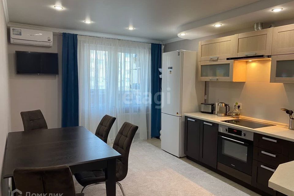 Продаётся 3-комнатная квартира, 89.8 м²