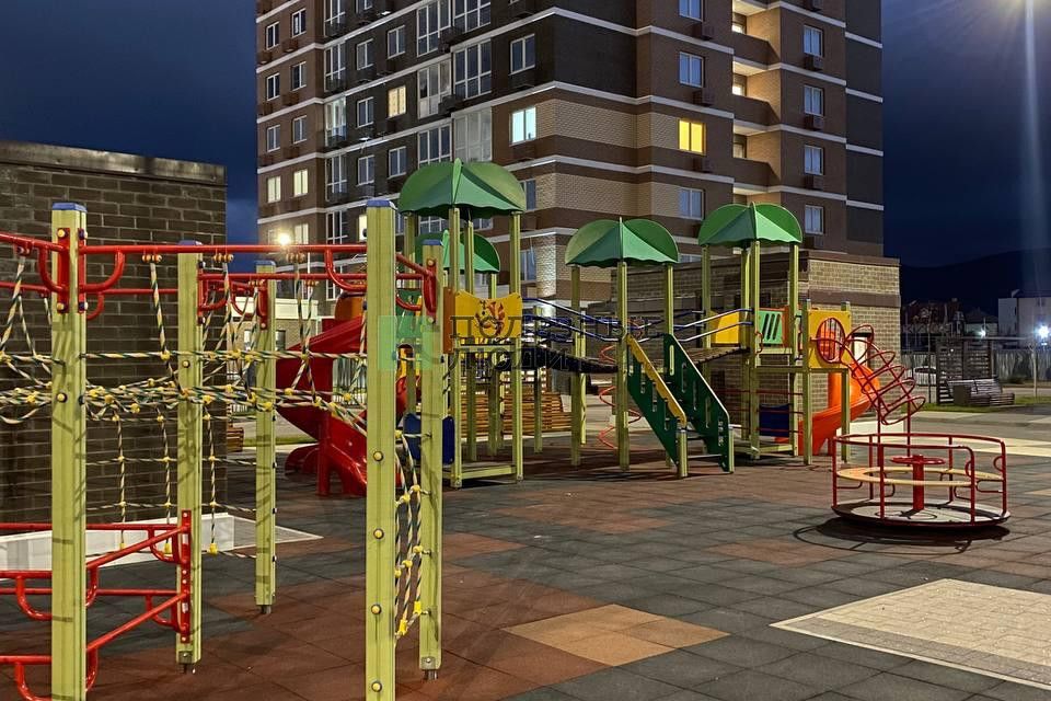 Продаётся 1-комнатная квартира, 50.1 м²