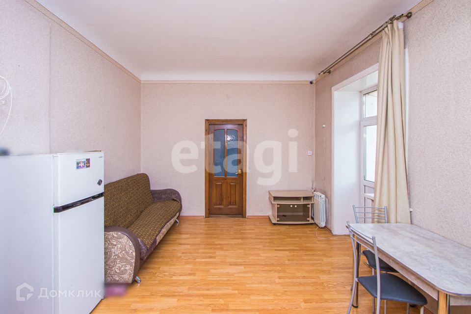 Продаётся комната в 3-комн. квартире, 42.7 м²