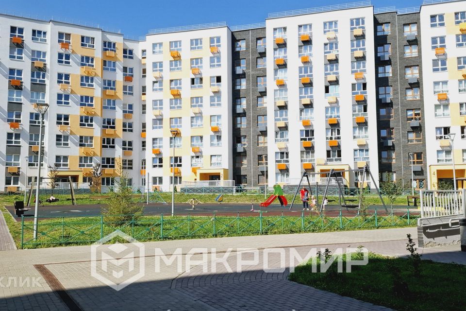 Сдаётся 2-комнатная квартира, 57 м²