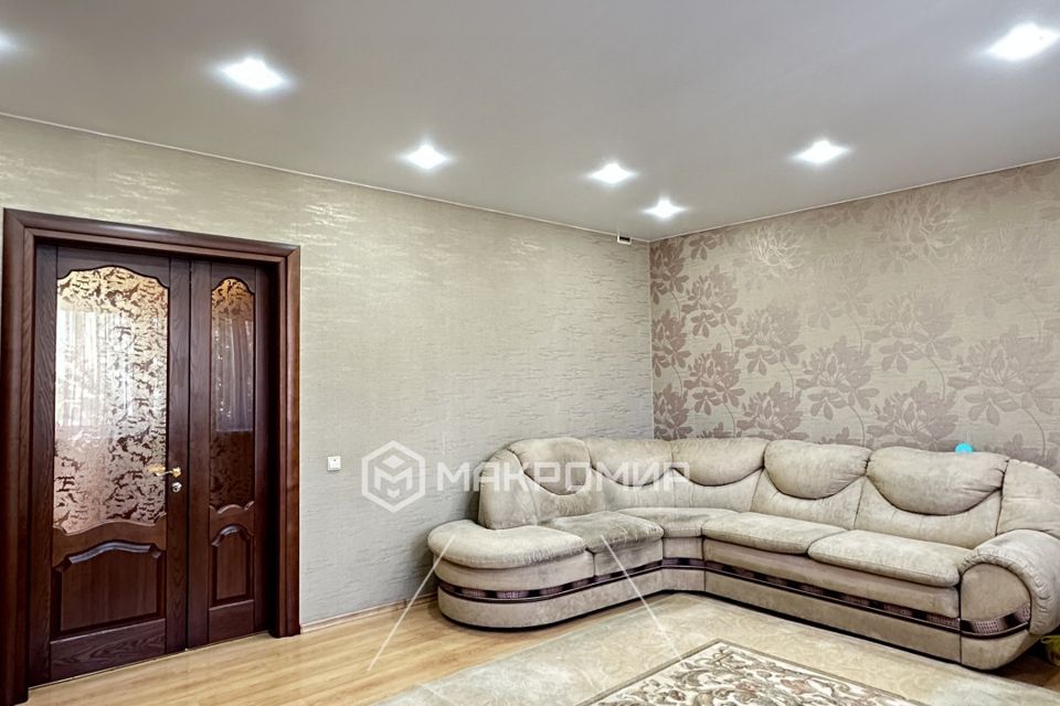 Продаётся 4-комнатная квартира, 90 м²
