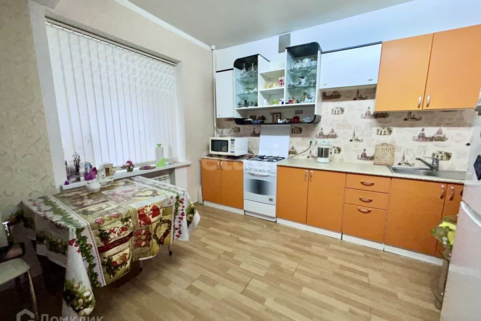 Продаётся 3-комнатная квартира, 90.2 м²