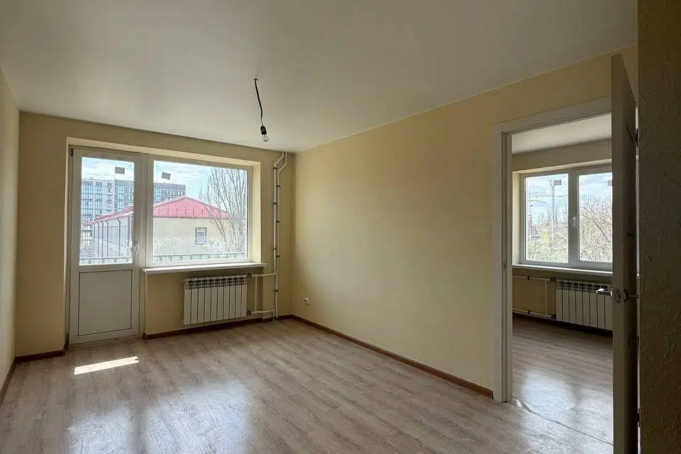 Продаётся 3-комнатная квартира, 52.4 м²