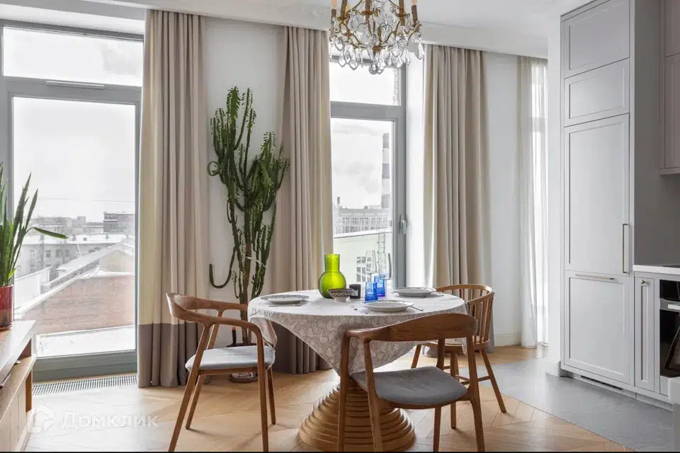 Продаётся 2-комнатная квартира, 96 м²