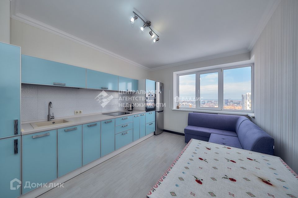 Продаётся 1-комнатная квартира, 40.2 м²