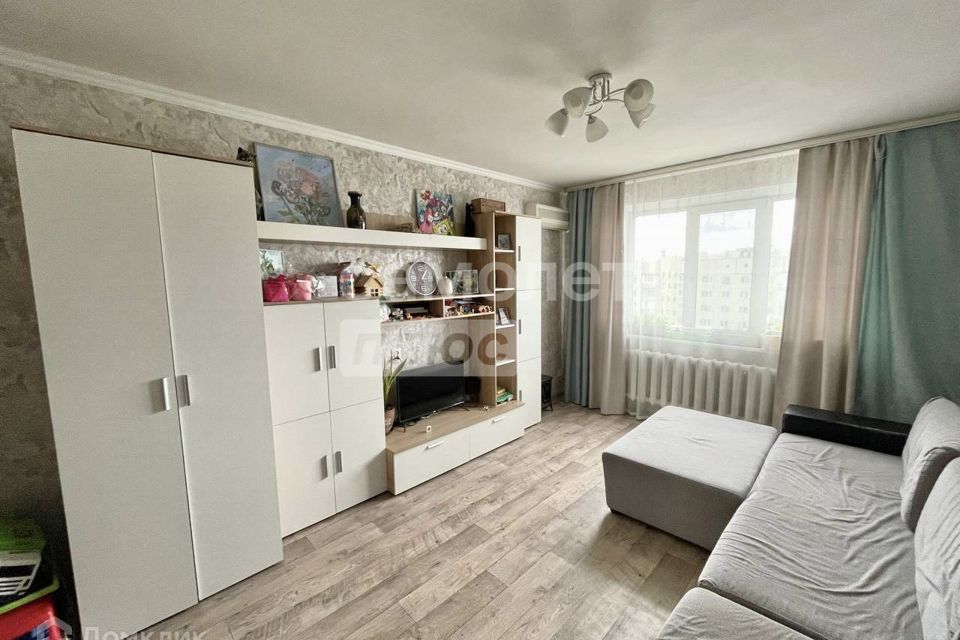 Продаётся 3-комнатная квартира, 63.2 м²