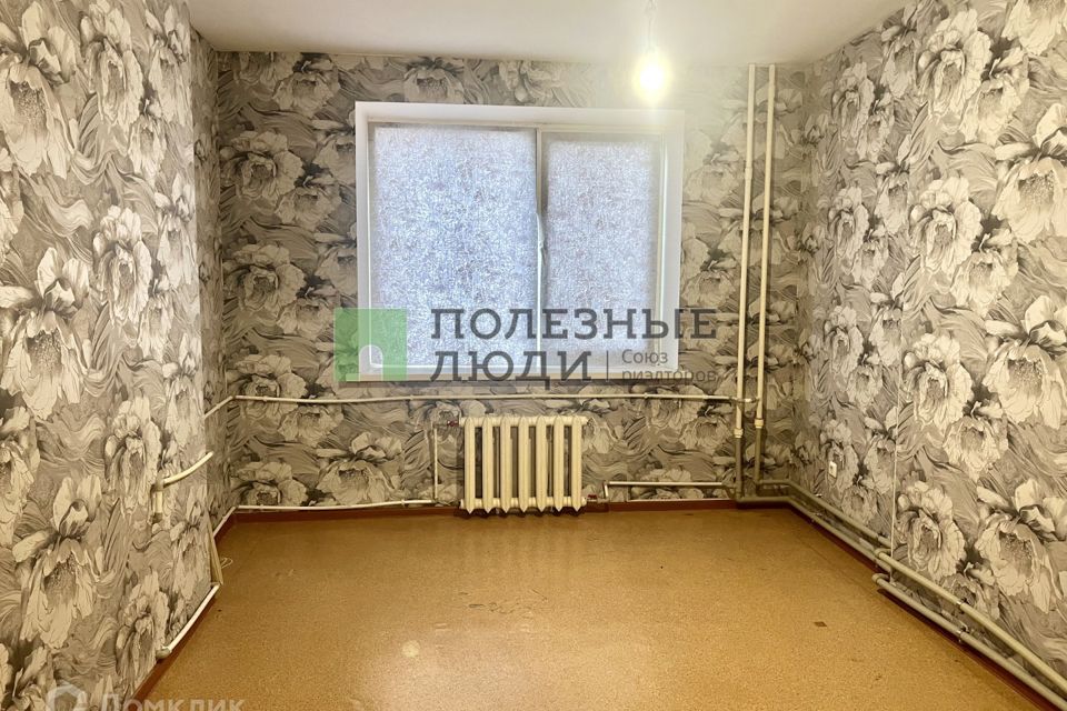 Продаётся 1-комнатная квартира, 42 м²
