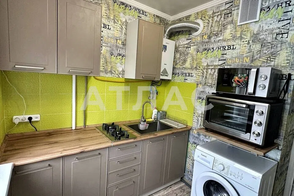 Продаётся 3-комнатная квартира, 59.5 м²