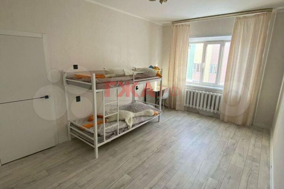 Продаётся 2-комнатная квартира, 57.7 м²