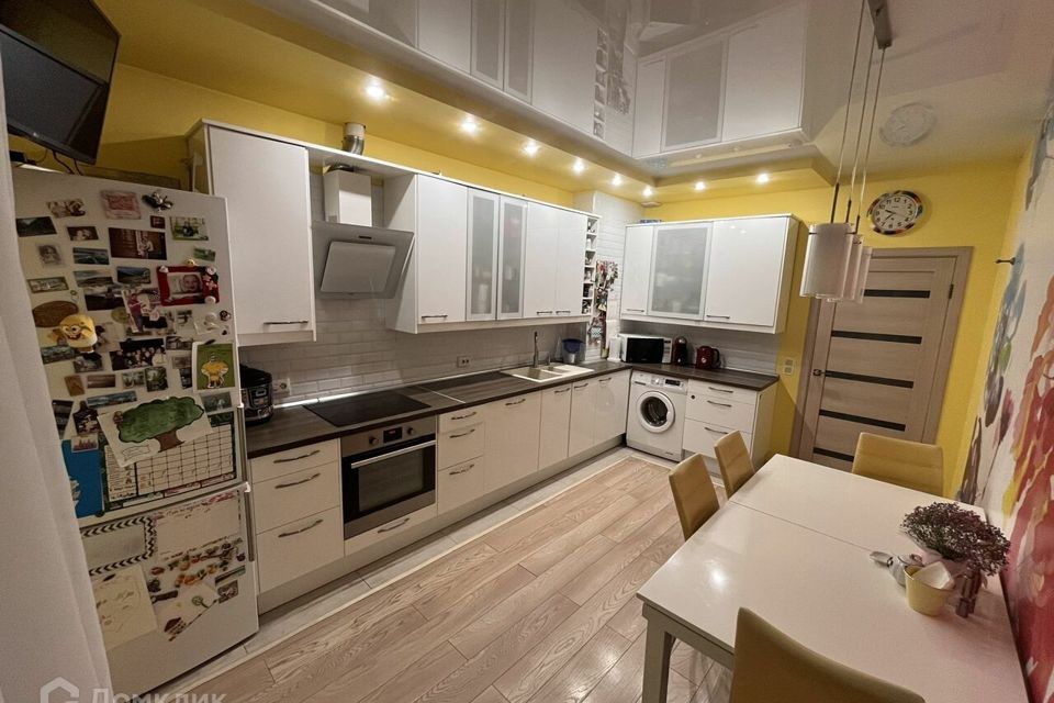 Продаётся 2-комнатная квартира, 61 м²