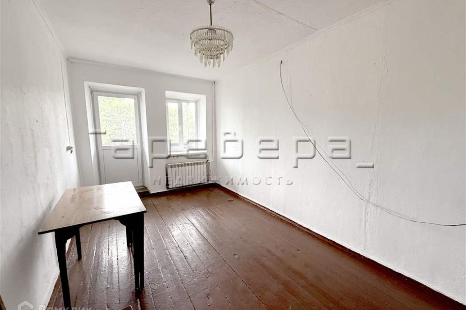 Продаётся 3-комнатная квартира, 75.8 м²