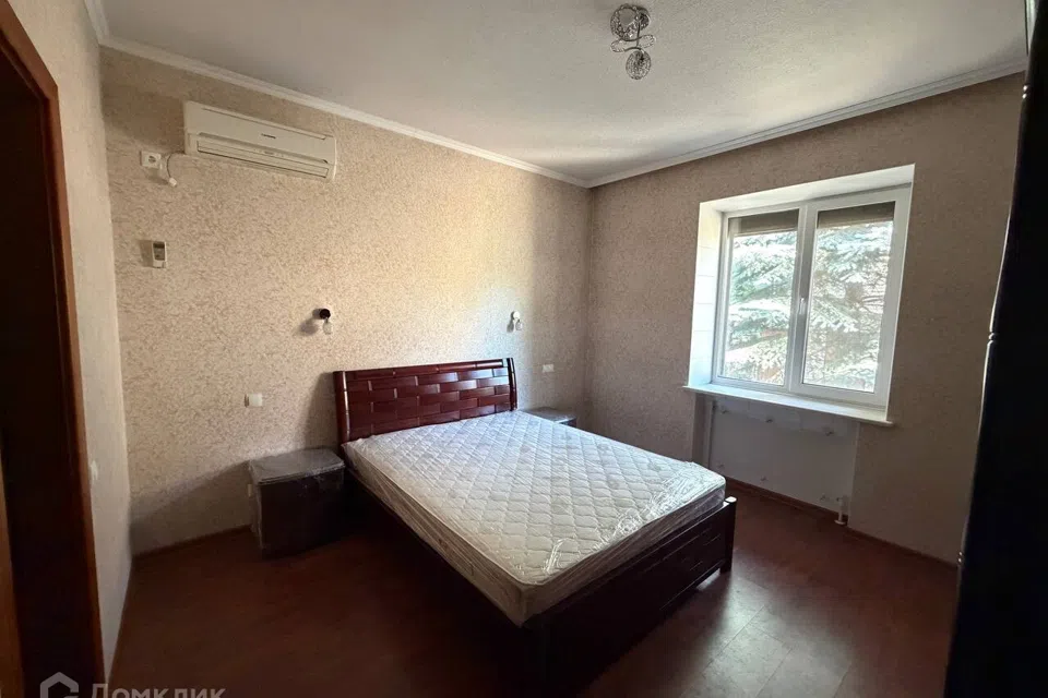 Продаётся 3-этажный дом, 360 м²