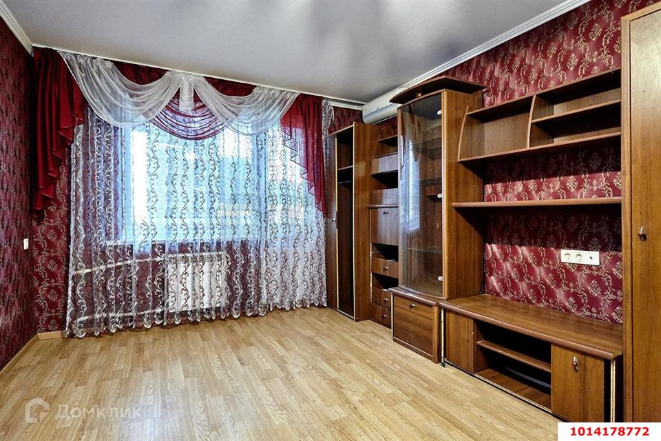 Продаётся 2-комнатная квартира, 56.4 м²