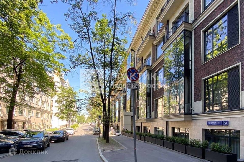 Продаётся 3-комнатная квартира, 112 м²