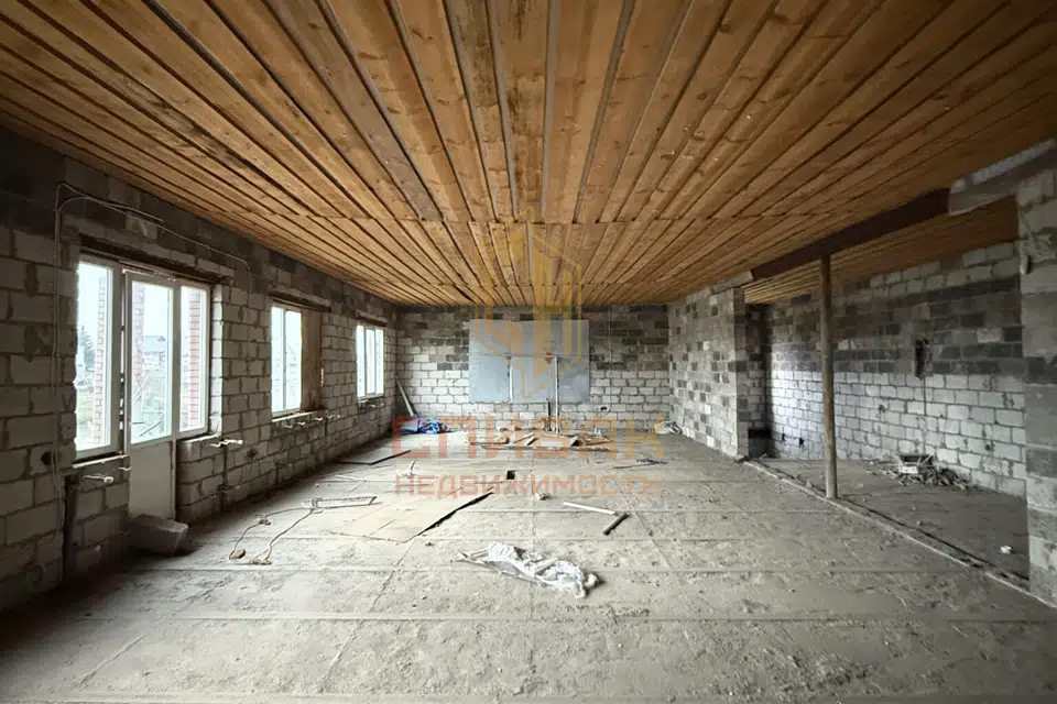 Продаётся 2-этажный дом, 361 м²