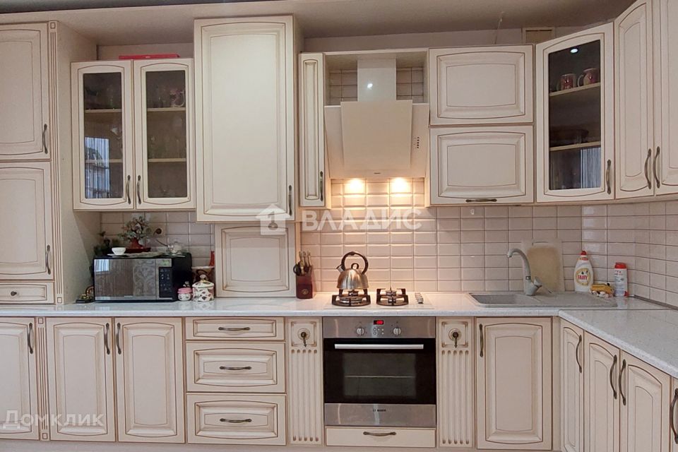 Продаётся 2-комнатная квартира, 59.8 м²