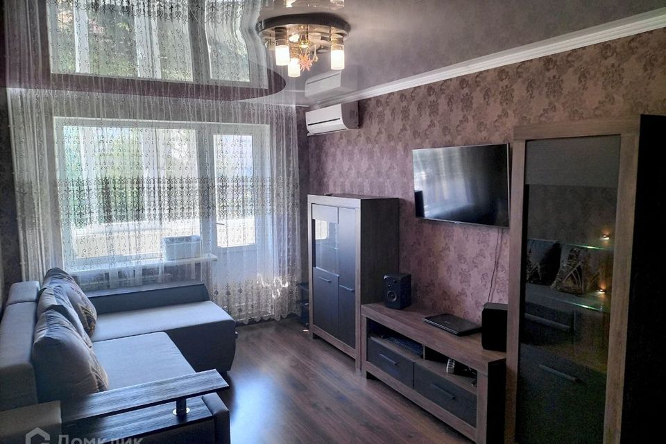 Продаётся 3-комнатная квартира, 69.4 м²