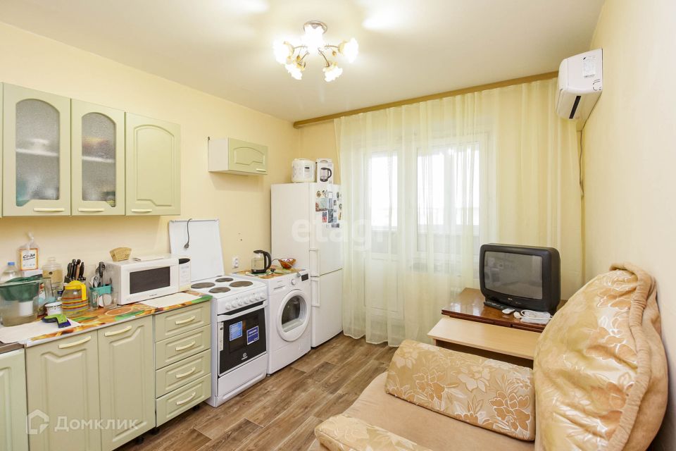 Продаётся 1-комнатная квартира, 43 м²