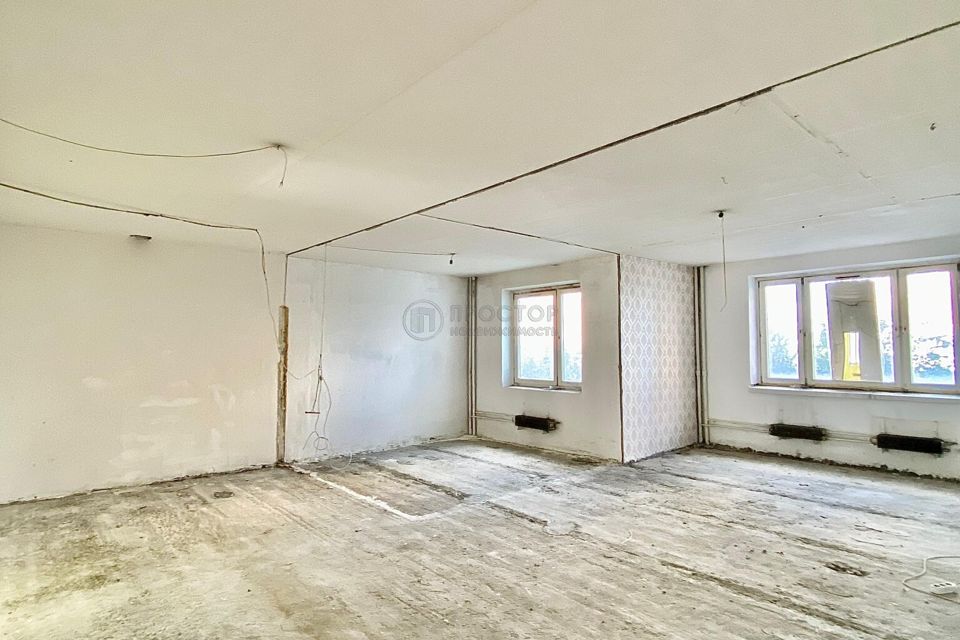 Продаётся 3-комнатная квартира, 96 м²