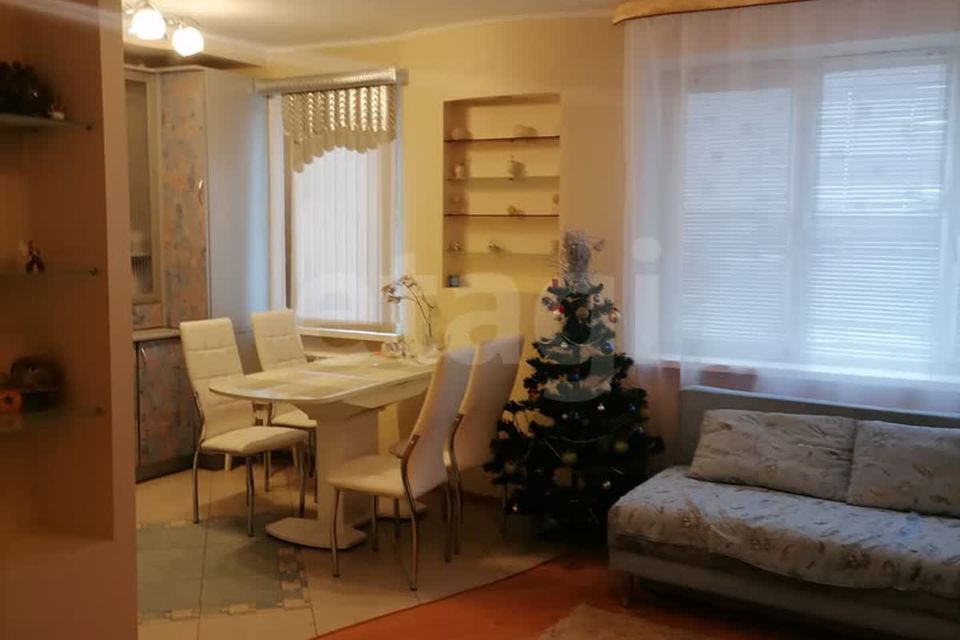 Сдаётся 1-комнатная квартира, 50 м²