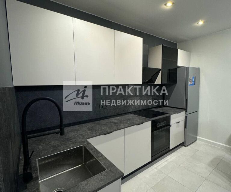 Продаётся 3-комнатная квартира, 60.9 м²