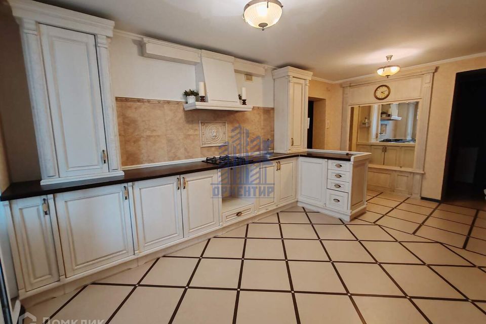 Продаётся 2-комнатная квартира, 67.7 м²