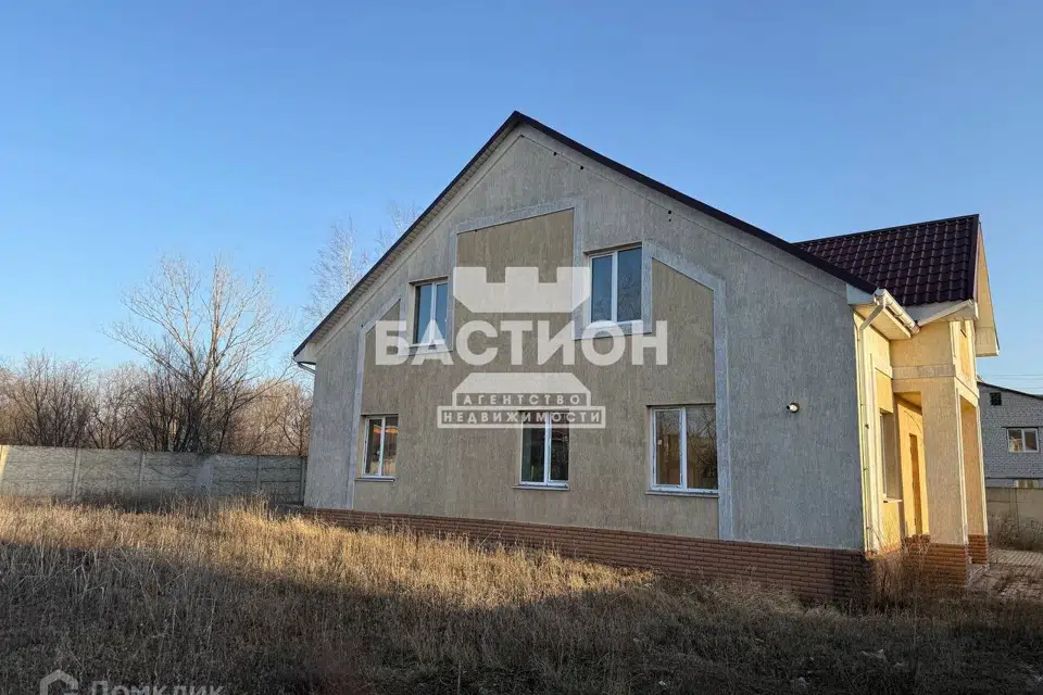 Продаётся 2-этажный дом, 250 м²
