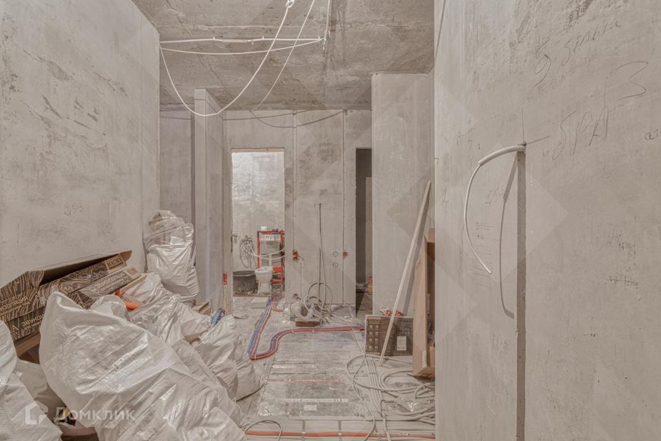 Продаётся 4-комнатная квартира, 126 м²