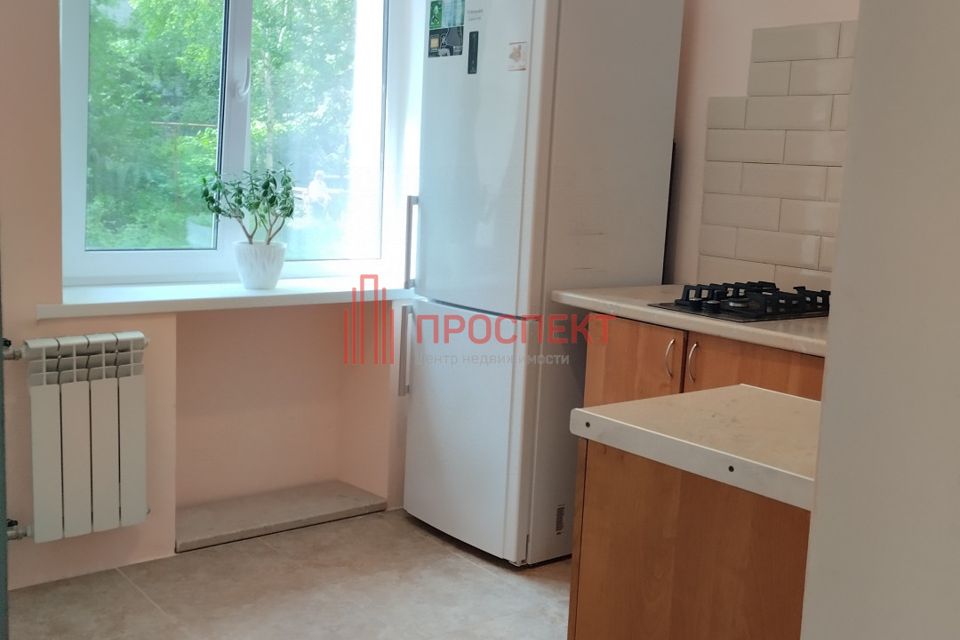 Продаётся 2-комнатная квартира, 42.4 м²