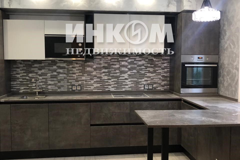 Сдаётся 3-комнатная квартира, 87 м²