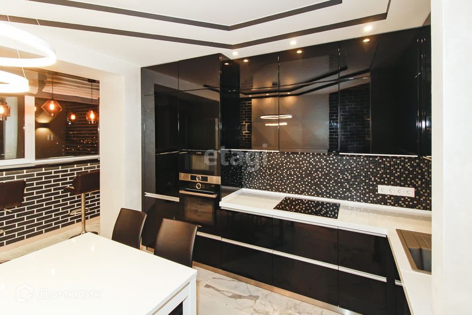 Сдаётся 2-комнатная квартира, 70 м²