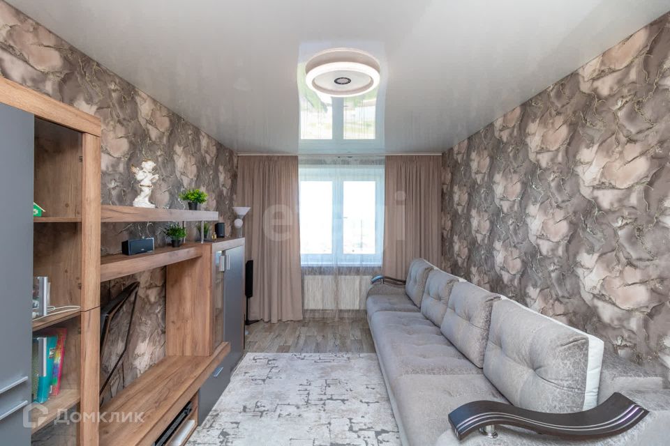 Продаётся 1-комнатная квартира, 42 м²