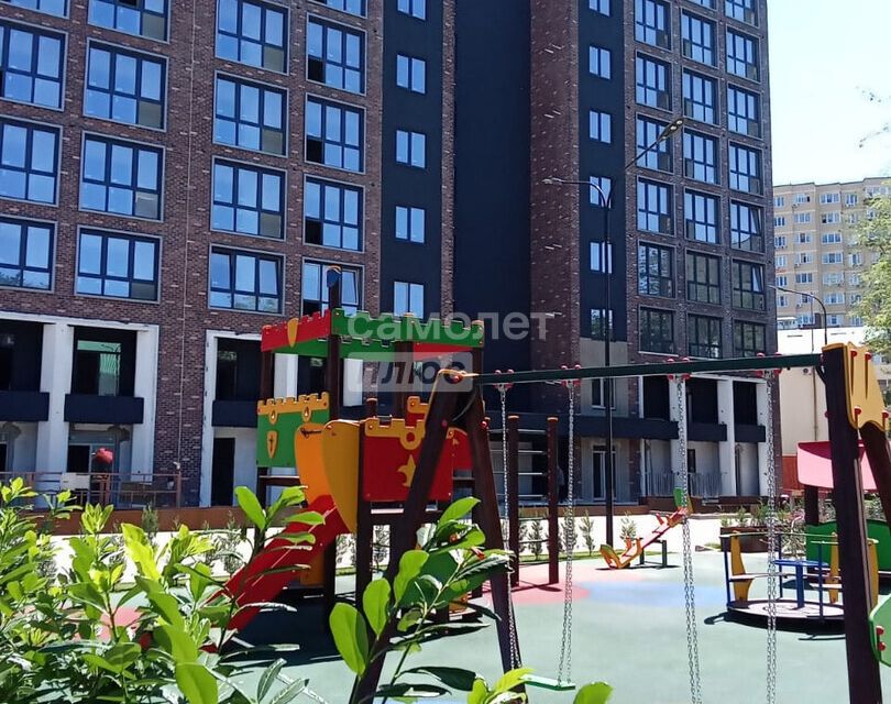 Продаётся 2-комнатная квартира, 56.7 м²