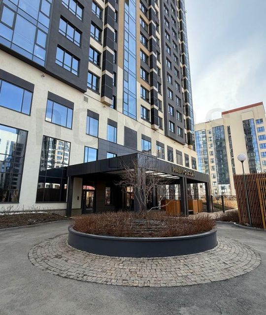 Продаётся 2-комнатная квартира, 95.2 м²