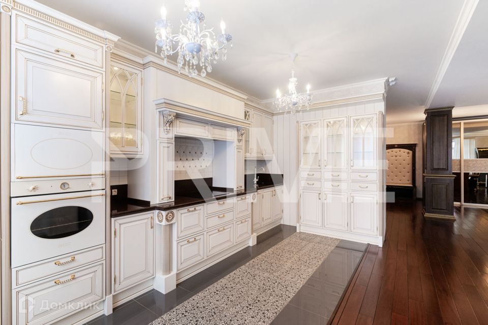 Продаётся 2-комнатная квартира, 157.3 м²