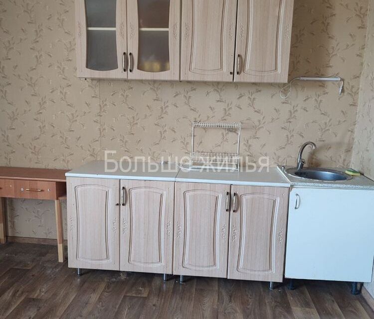Продаётся 2-комнатная квартира, 67.4 м²